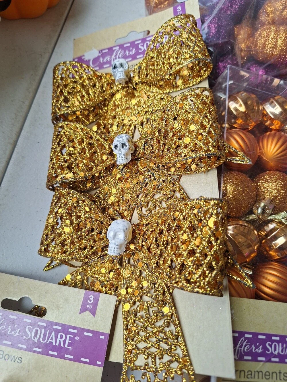 Source Unknown Pink, Orange & Black Halloween Ornament and Filler Set